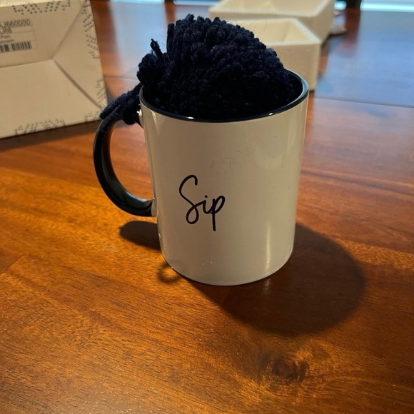 Thirty One Hello Happy Mug - Picture 8 of 8